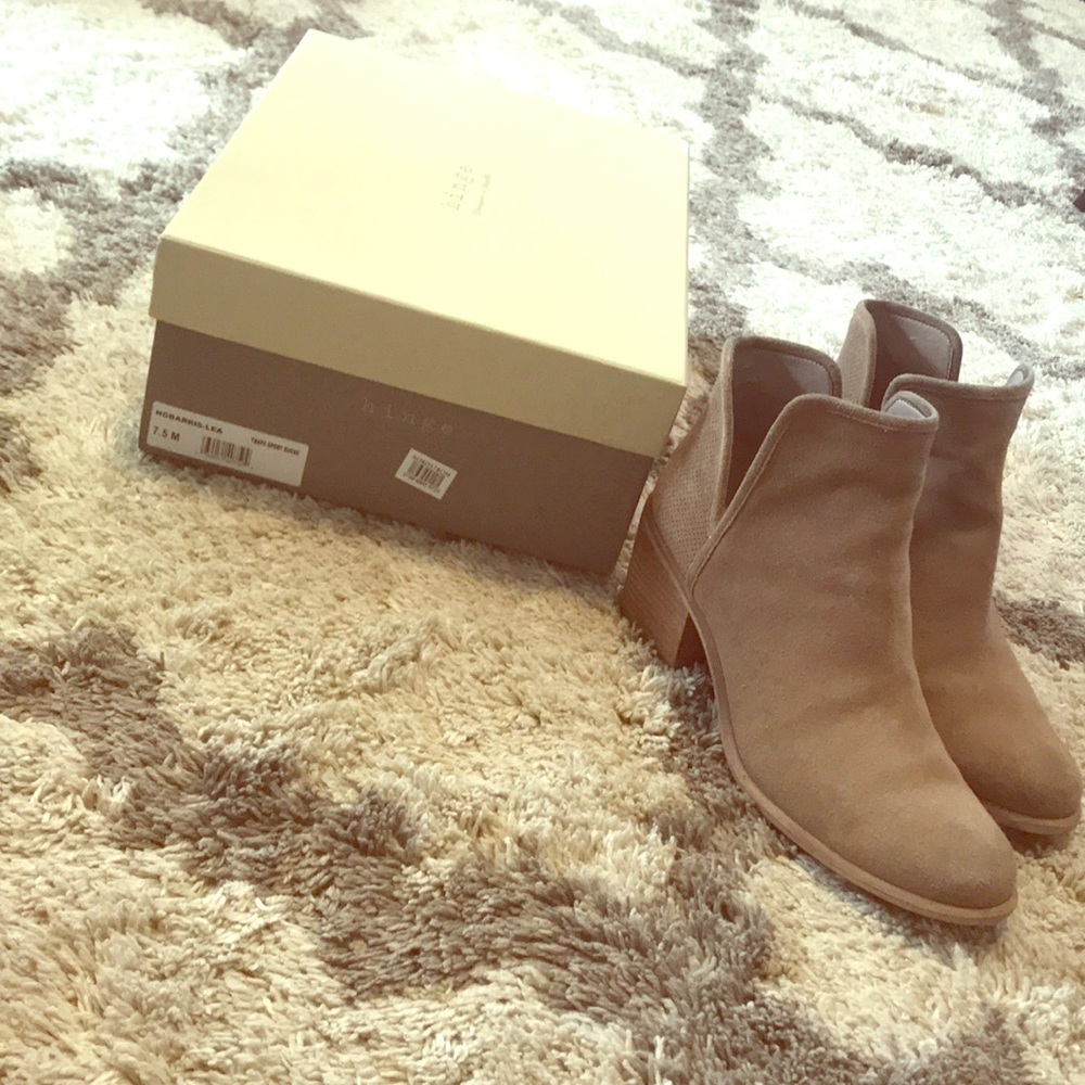 Hinge Barris Booties